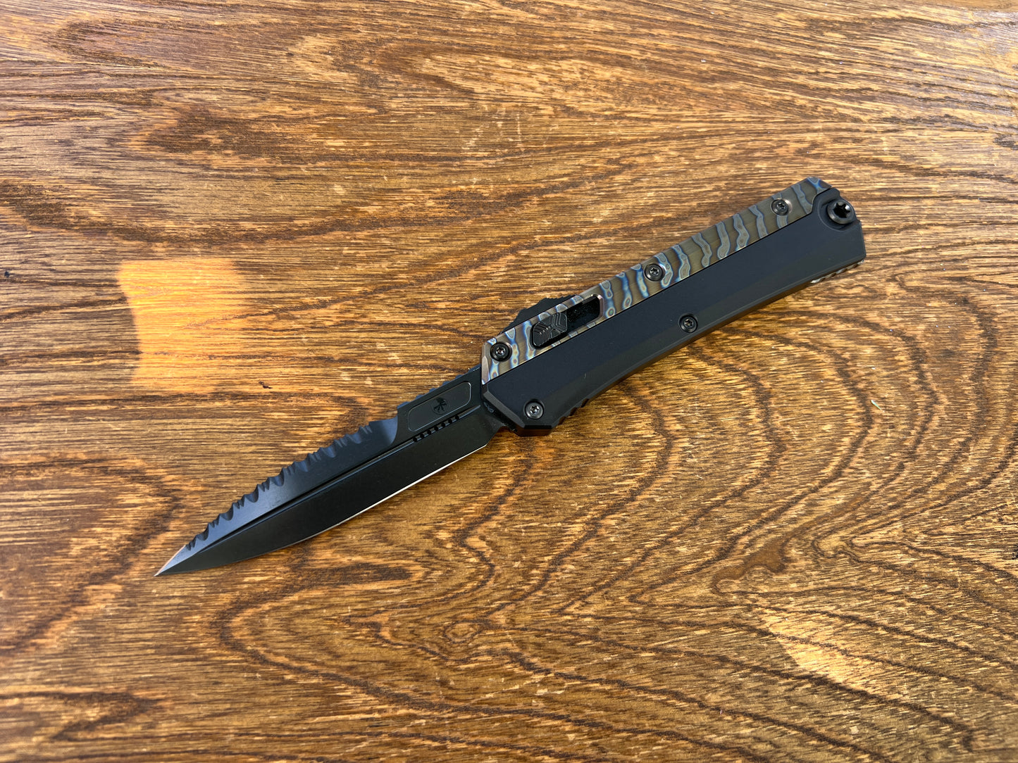 Microtech Glykon Bayonet Flamed Ti Accents DLC Serrated Blade DLC Hardware Signature Series 184-2DLCFA