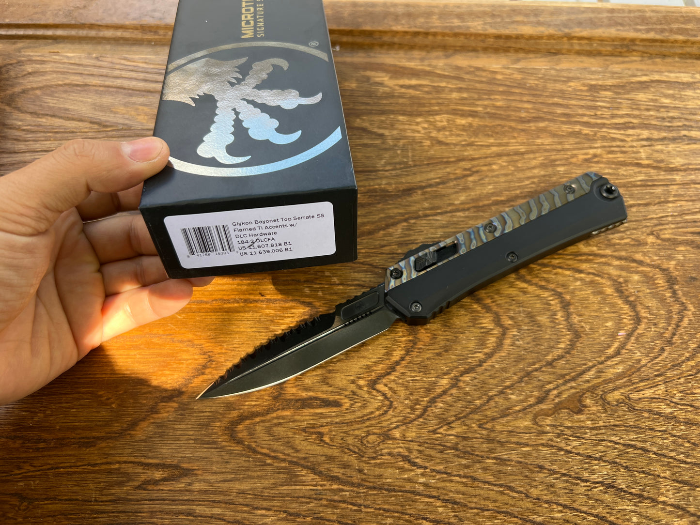 Microtech Glykon Bayonet Flamed Ti Accents DLC Serrated Blade DLC Hardware Signature Series 184-2DLCFA