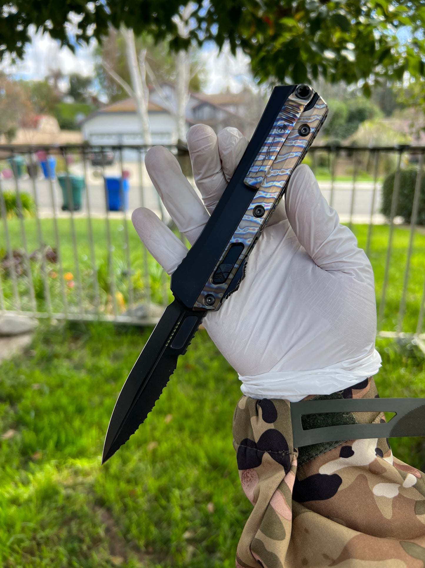 Microtech Glykon Bayonet Flamed Ti Accents DLC Serrated Blade DLC Hardware Signature Series 184-2DLCFA