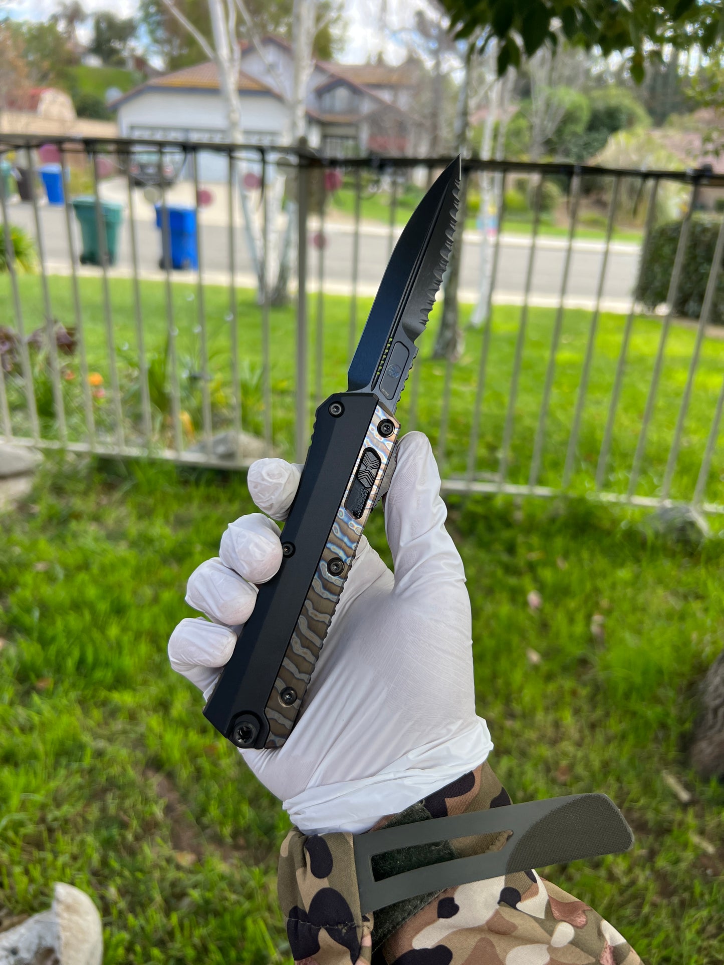Microtech Glykon Bayonet Flamed Ti Accents DLC Serrated Blade DLC Hardware Signature Series 184-2DLCFA