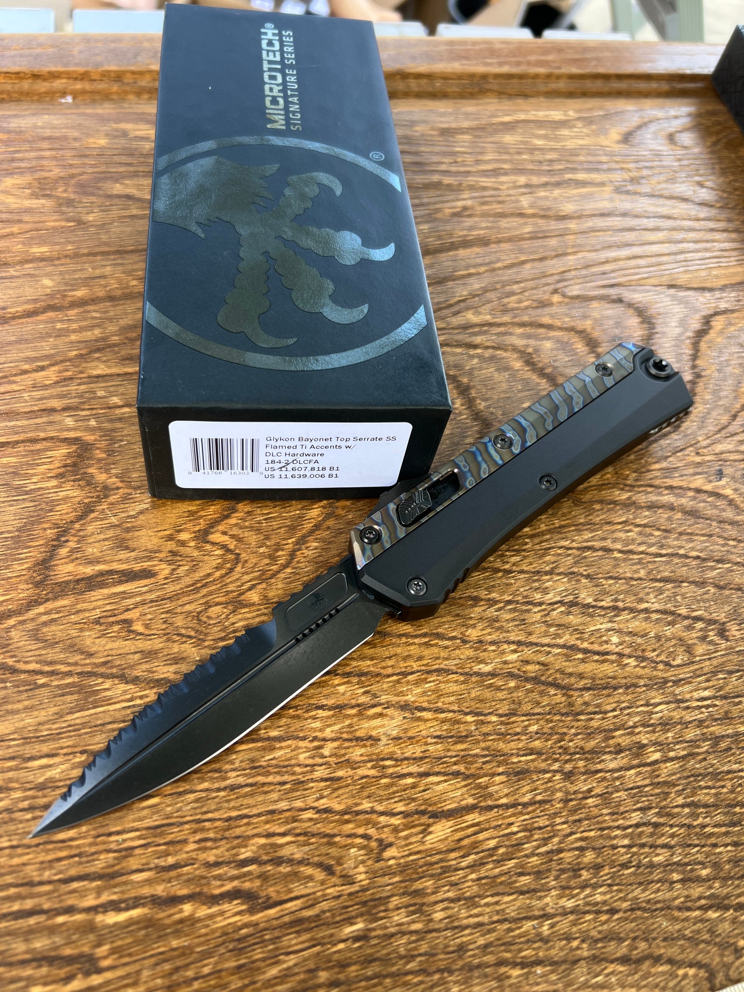 Microtech Glykon Bayonet Flamed Ti Accents DLC Serrated Blade DLC Hardware Signature Series 184-2DLCFA