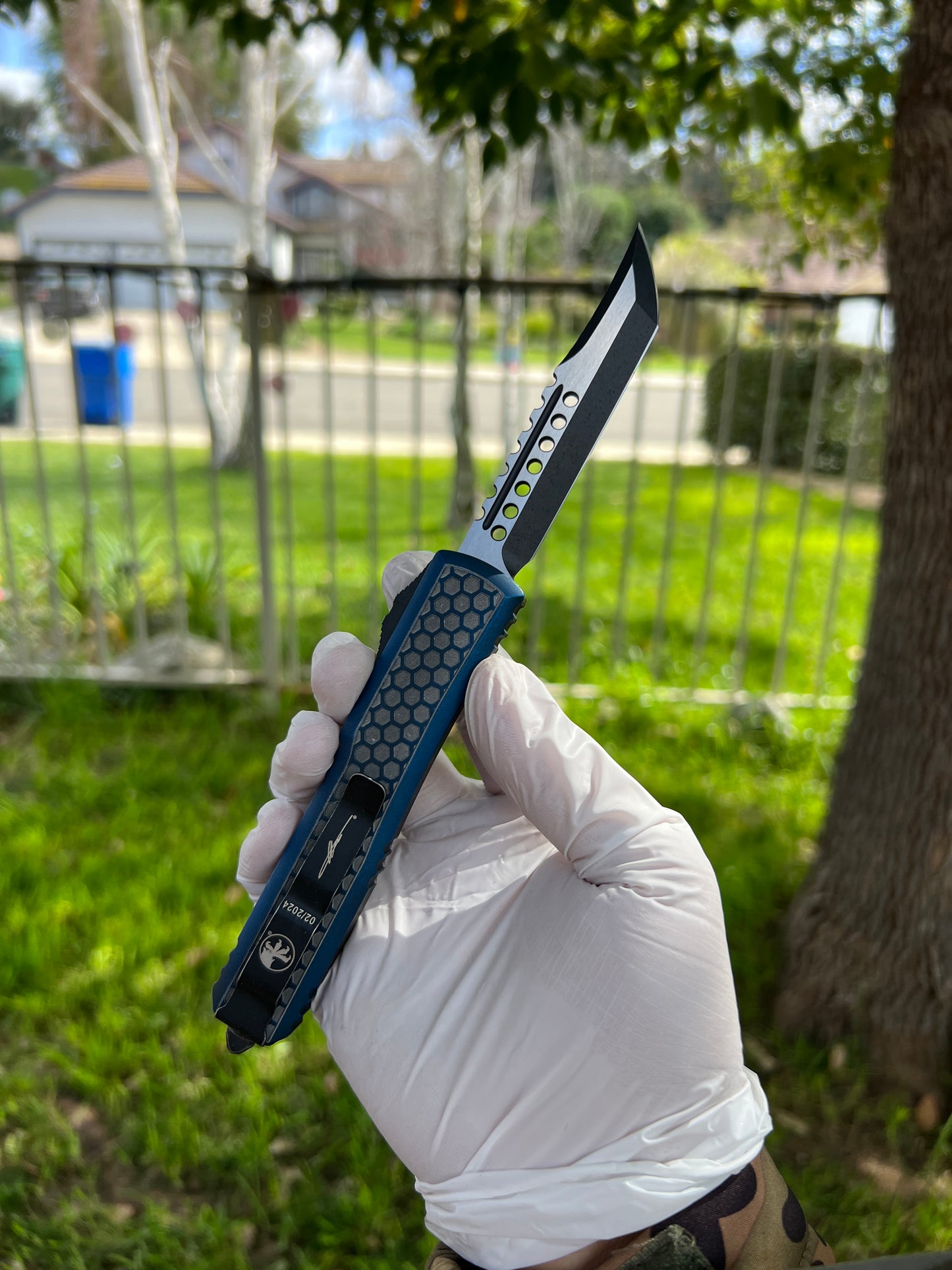 Microtech Ultratech Weathered Blue Hex Pattern w/ Distressed Black Hellhound Signature Series 119-1HXWBLS