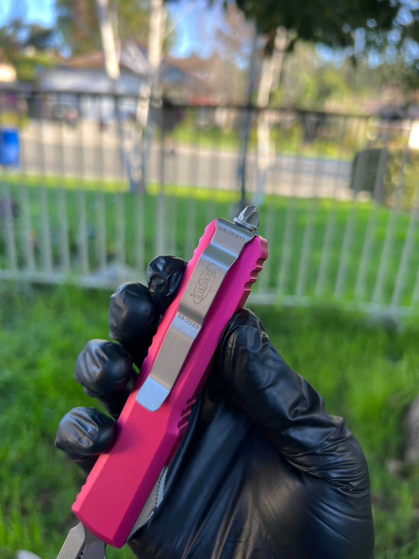 Microtech 122-10PK Ultratech AUTO OTF 3.46" Stonewashed Double Edge Dagger Blade, Pink Aluminum Handles