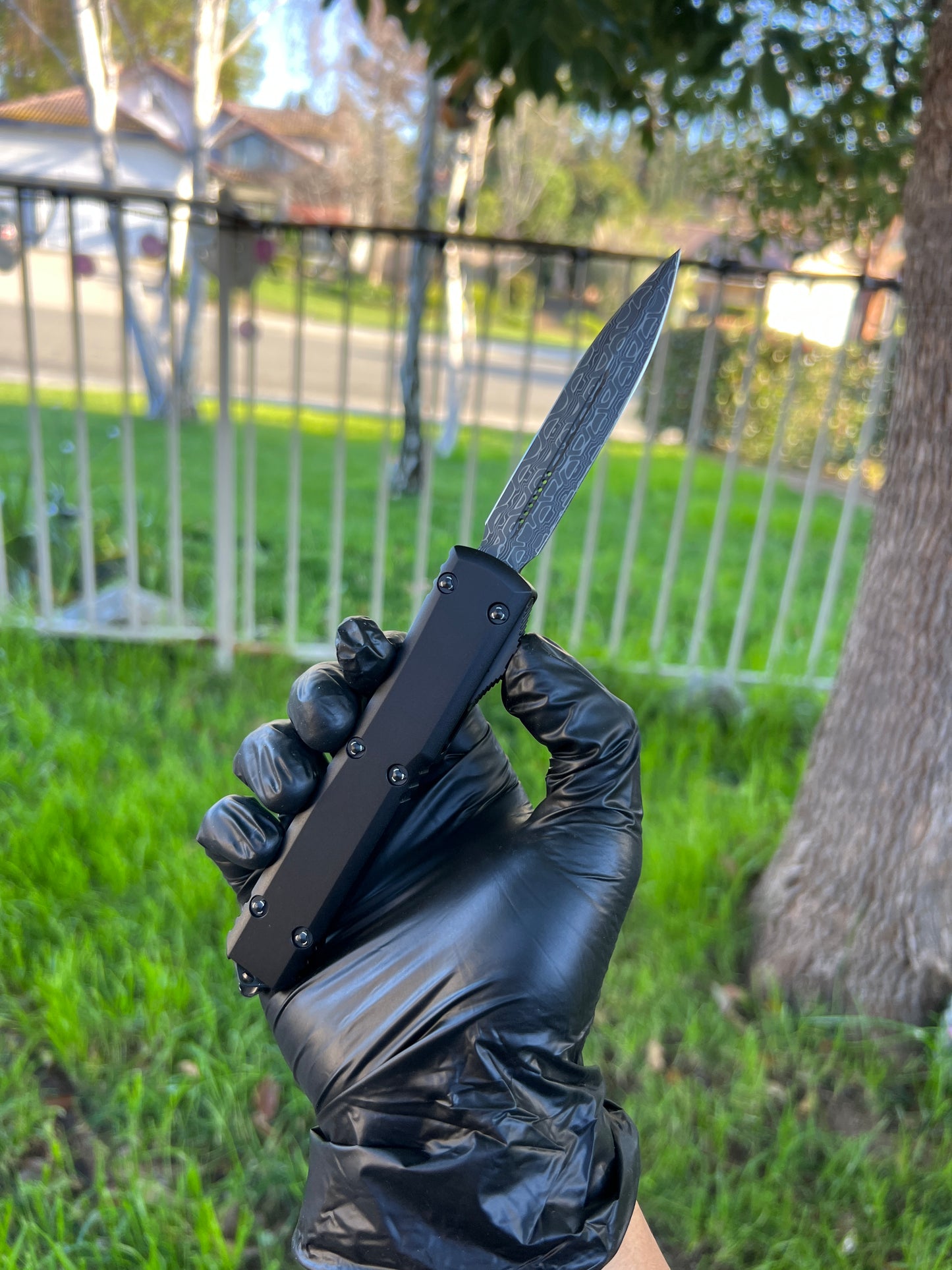 Microtech 122-16S Ultratech Signature Series AUTO OTF Knife 3.46" Damascus Double Edge Dagger Blade, Black Aluminum Handle