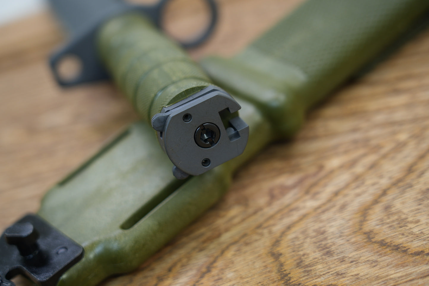 Ontario 490 M9 Bayonet & Scabbard 7" Blade, OD Green Handle - 6220